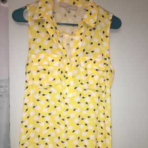 Lemon 🍋 sleeveless blouse.